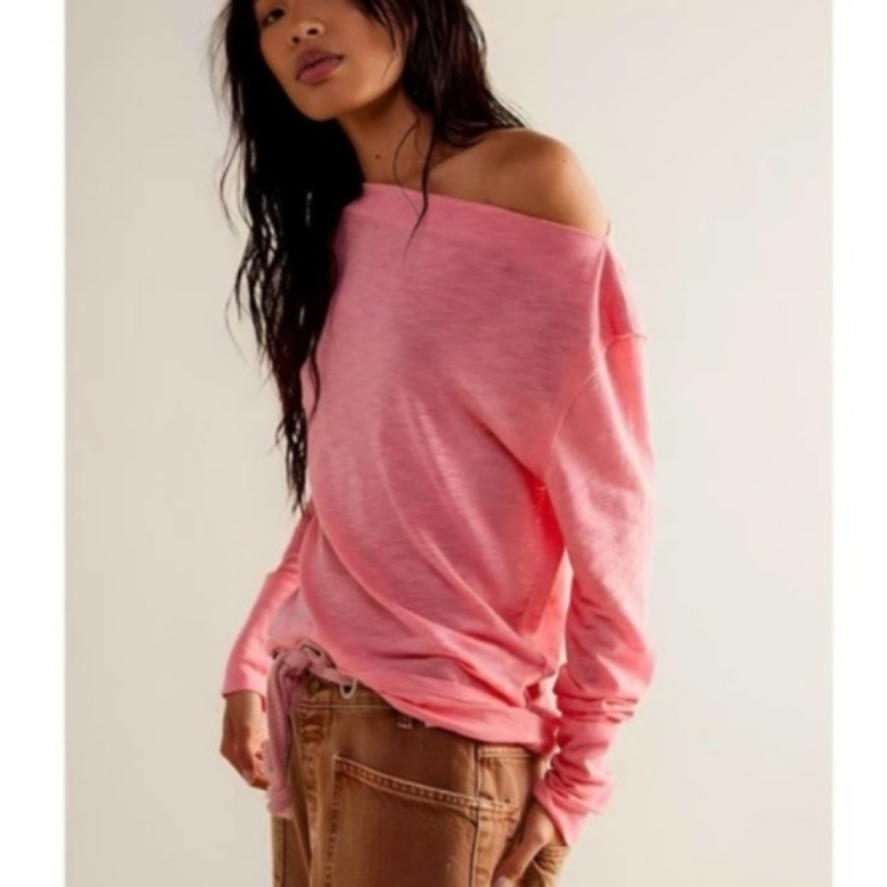 Top We The Free Kimmi Long Sleeve Tee in Pink